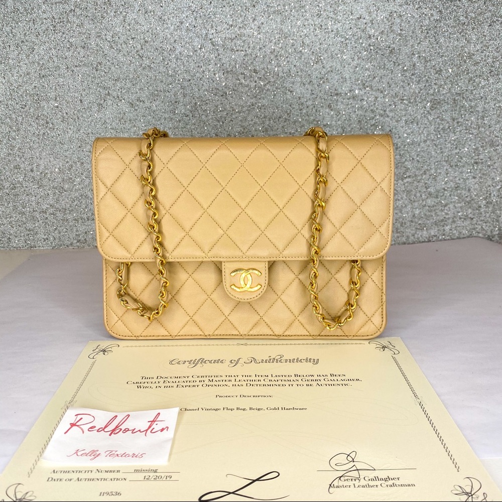 šSOLD Classic Flap Bag Beige with gold hardware - Picture 1 of 8